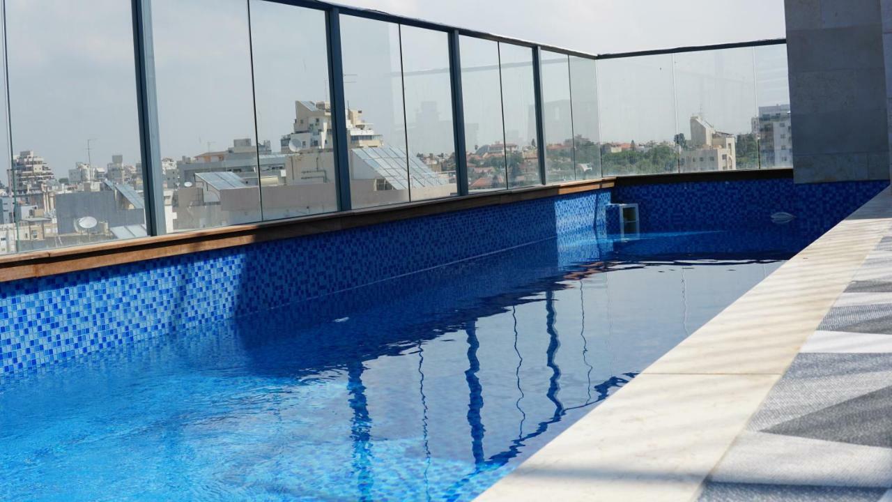 Luxury Rooftop Apartment In Netanja Exterior foto