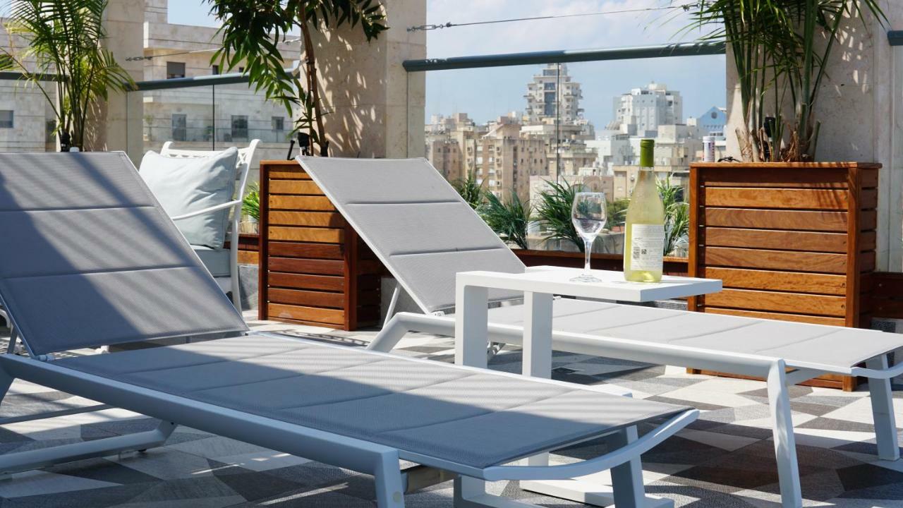 Luxury Rooftop Apartment In Netanja Exterior foto