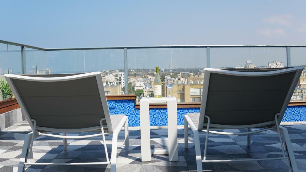 Luxury Rooftop Apartment In Netanja Exterior foto